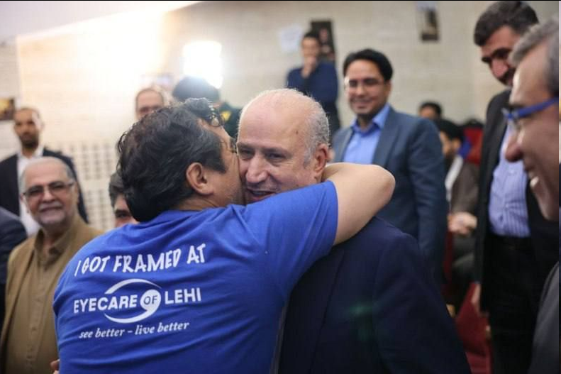 عکس| آشتیکنان خداداد عزیزی و مهدی تاج در مشهد