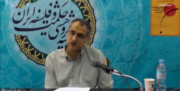 ریشه دولت سالاری و پیشرفت نزد هگل / چرا قوانین از آداب و رسوم نزد هگل اهمیت بیشتری دارد؟