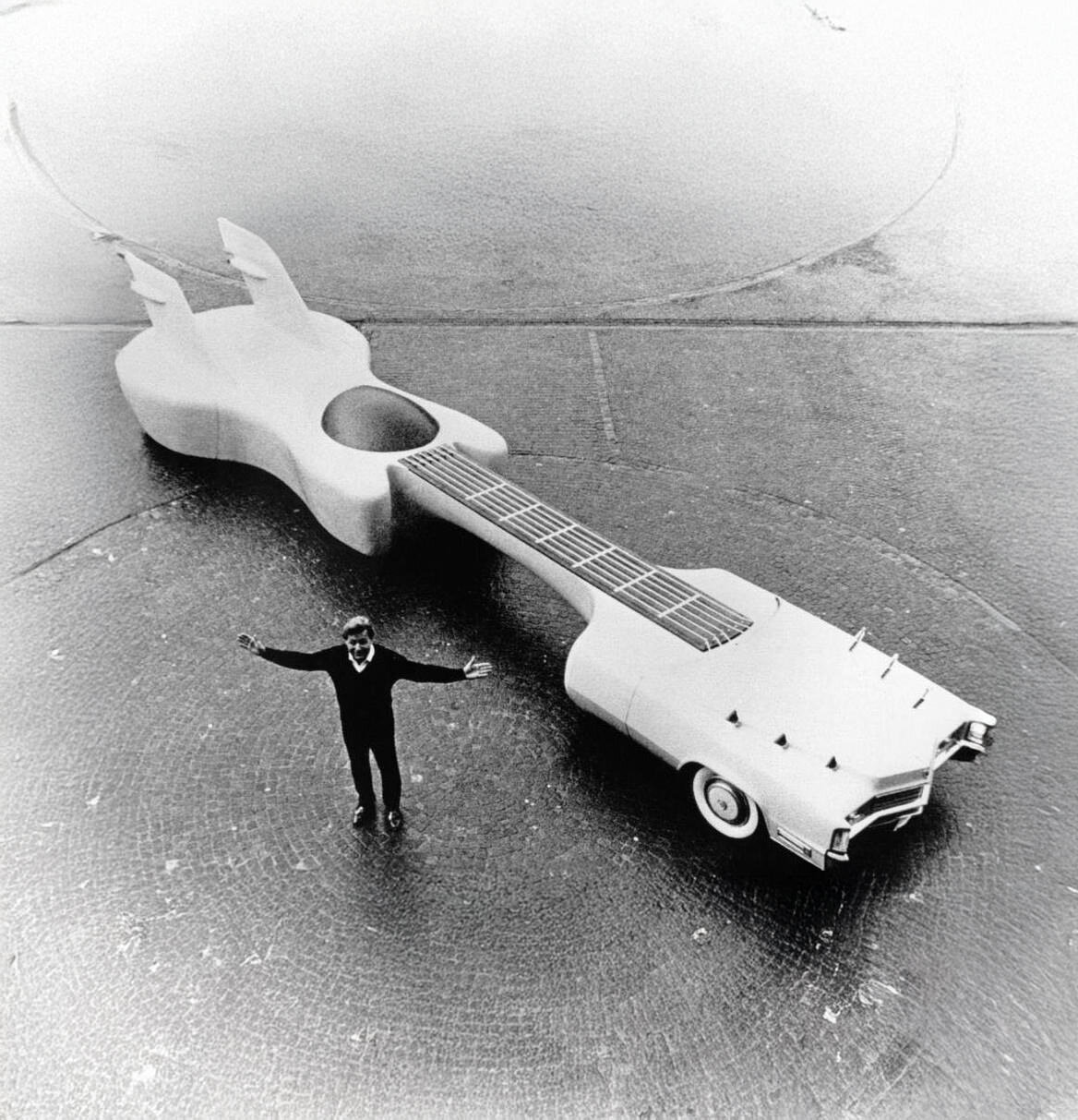 ماشین گیتاری الویس از دل تاریخ بیرون آمد! /عکس