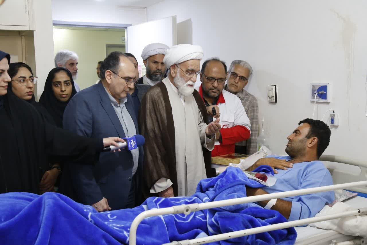 نماینده ولیفقیه در هلالاحمر: همدلی مردم ایران اسلامی در حادثه بندر عباس کمنظیر بود