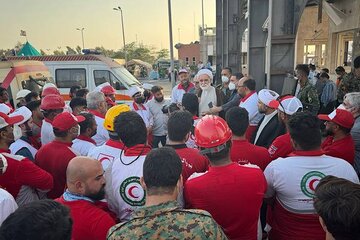 دیدار نماینده ولی فقیه با امدادگران جمعیت هلال احمر در بندرعباس