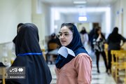 بازرسی بدنی دختران شرکت کننده در کنکور؛ تصاویر جالب از آزمون سراسری/ عکس
