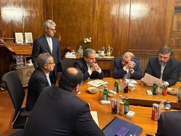 واکنش نشریه معاونت سیاسی سپاه به تعویق مذاکرات ایران و آمریکا/ نباید انتظار داشت چنین مذاکراتی فراز و فرود و بررسیهای دقیق نداشته باشد واکنش نشریه معاونت سیاسی سپاه به تعویق مذاکرات ایران و آمریکا/ نباید انتظار داشت چنین مذاکراتی فراز و فرود و بررسیهای دقیق نداشته باشد