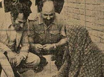 عکسهایی از فالگیرهای تهران در ۷۰ سال پیش عکسهایی از فالگیرهای تهران در ۷۰ سال پیش