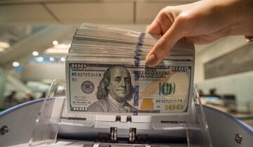 شوک شدید ترامپ به دلار / سقوط تاریخی دلار رقم خورد