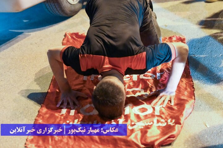 جشن و پای‌کوبی ارومیه‌ای‌ها بعد از قهرمانی تراکتور در لیگ برتر فوتبال