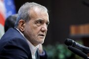 پزشکیان: پسران و دختران ما می‌توانند عروسک‌هایی باشند که جسمشان را نمایش دهند یا علمشان را عرضه می‌کنند/ فرزندانی تربیت کردیم که فکرشان به مهاجرت است