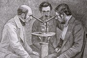 تاریخچه اختراع میکروسکوپ/ از لنزهای ساده تا کاوش دنیای نادیدنی