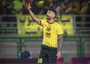 عکس | شوک بزرگ به استقلال؛ ستاره سپاهان تمدید کرد!