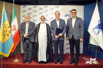 توصیه محمود فرشچیان به جوانان: سخت کار کنید و به ادبیات ایران عشق بورزید