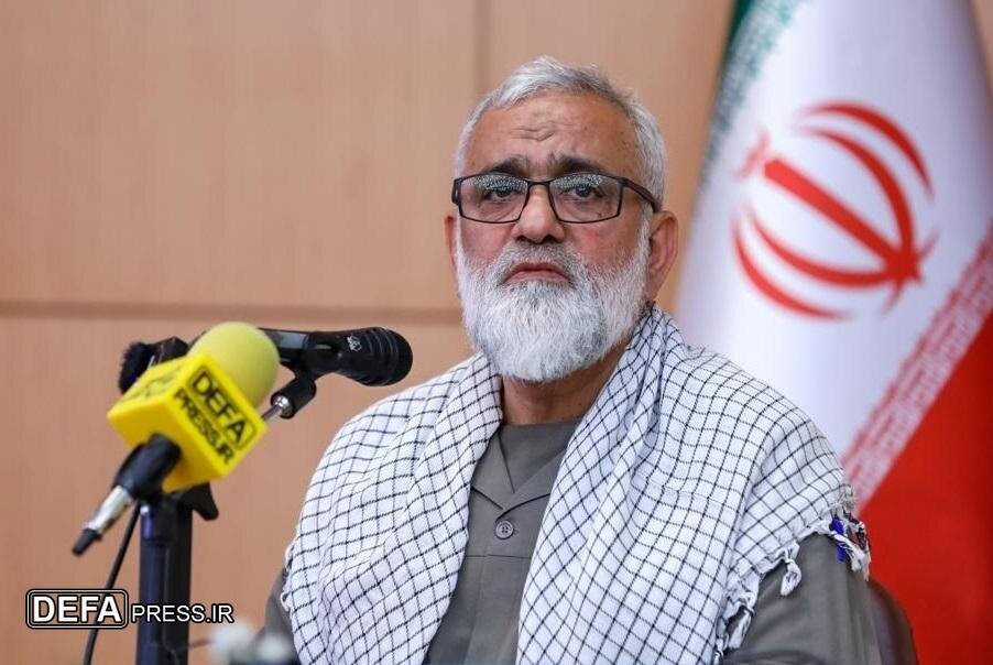 انتقاد از تحلیل سردار نقدی در روزنامه هم‌میهن: به اسم غرب‌ستیزی، به نفع آن سخن می‌گوید