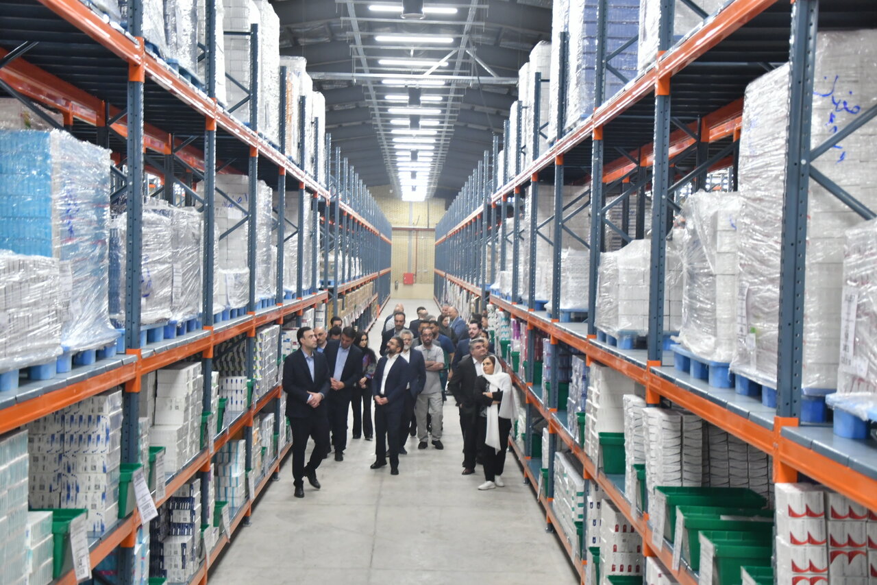 توسعه شبکه توزیع آدوراطب با افتتاح مرکز جدید در اصفهان