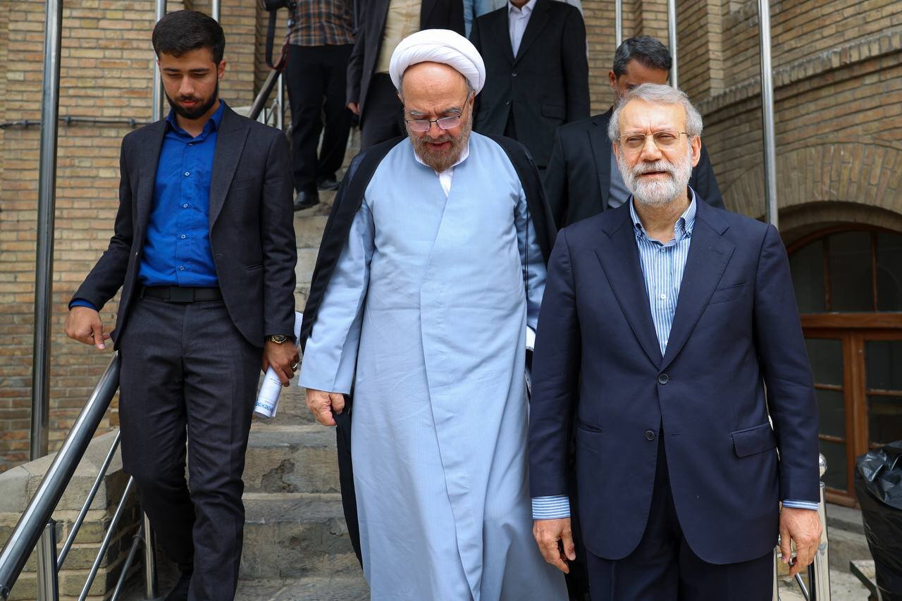 تصاویری دیدنی از حضور علی لاریجانی در یک مراسم