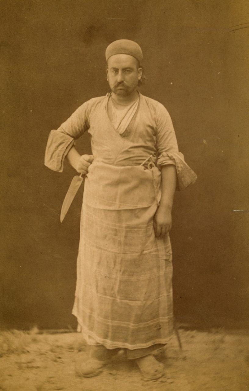 عکس/ سفر به قاجار؛ قلیانفروش، قصاب و آبکش دورهگرد