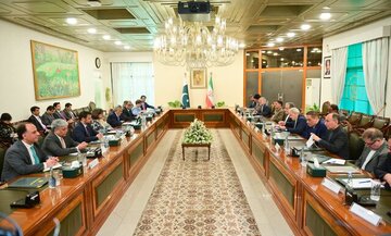 آرزوی وزیر خارجه پاکستان برای مذاکرات غیرمستقیم ایران و آمریکا/از عراقچی تشکر می‌کنیم
