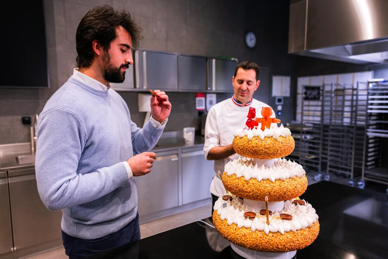 اولین کیک رباتیک جهان ساخته شد/ این کیک کاملا خوراکی است!