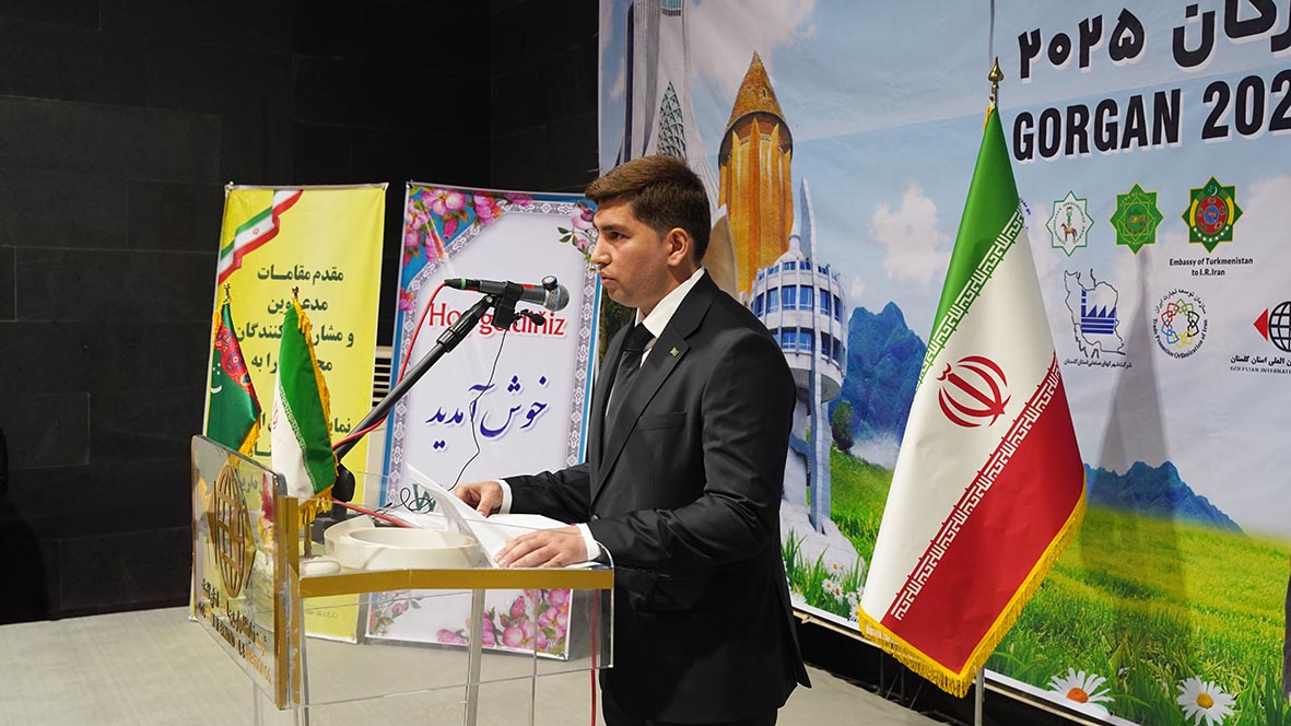 نظرف آزاد آنهگلدیویچ: نمایشگاه، آغاز فصل جدیدی در روابط تجاری