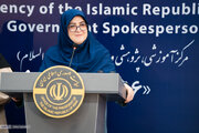 ببینید | شوخی سخنگوی دولت با درخواست عیدی توسط خبرنگاران