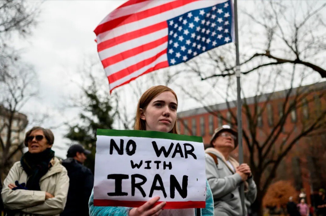 آخرین چیزی که آمریکا اکنون به آن نیاز دارد جنگ با ایران است/به لطف نومحافظهکاران ما از همیشه به جنگ نزدیک تر هستیم؛ این خودکشیست