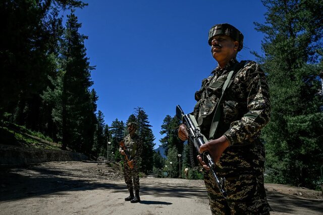 خروج ژنرال از سایه/قدرتمندترین مرد پاکستان قدم به مرکز تنشها گذاشته است