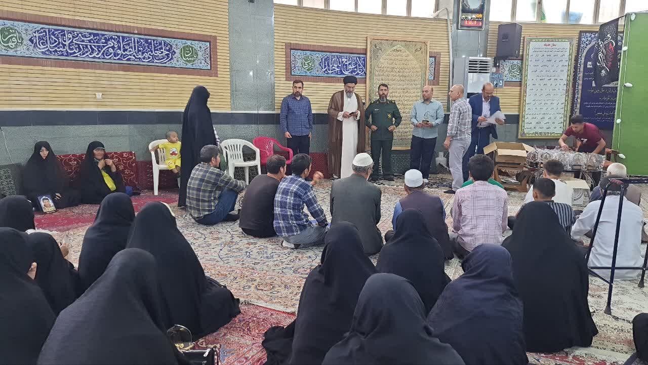 تصاویری از مراسم تجلیل از خانواده شهدای فاطمیون/ هدف از این جلسه چه بود؟