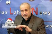 انتقاد یک فعال سیاسی اصلاح طلب از دولت / چرا منشأ پیامک‌های تذکر حجاب هنوز نامشخص است؟