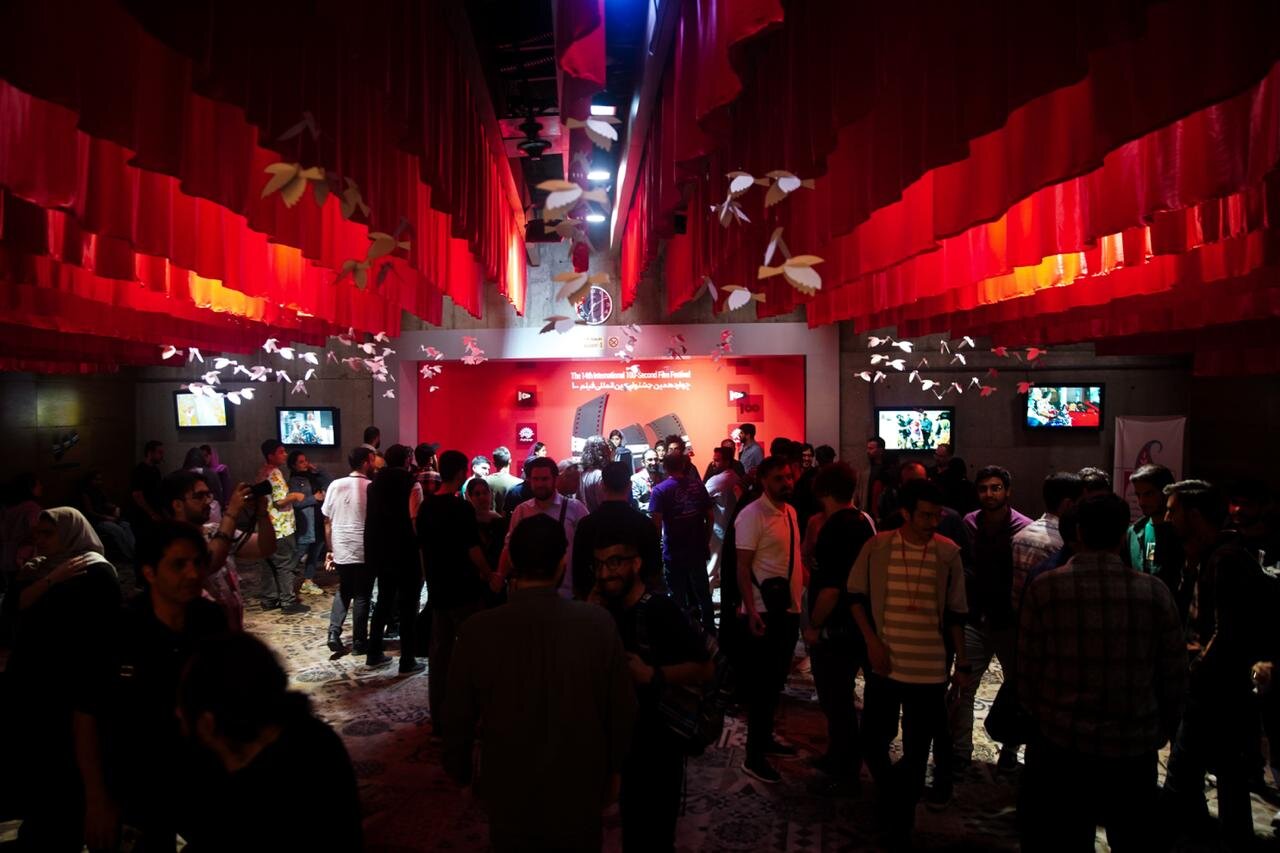 به جشنواره فیلم ۱۰۰ مدیونم/ تا میتوانید داستان بخوانید!