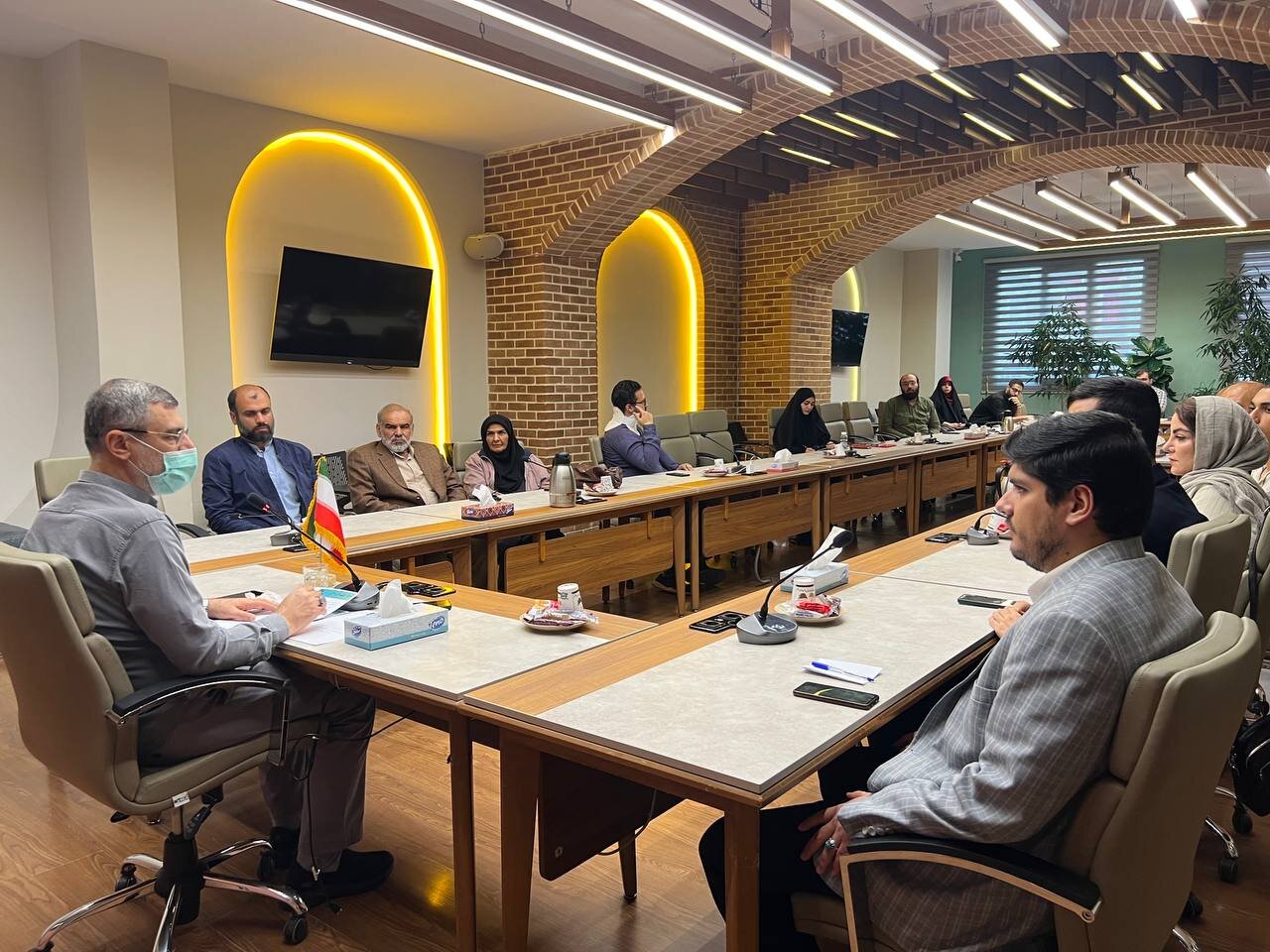 قاضیزاده هاشمی: کنکور سنبل بی عدالتی شده است / آزادی بیان نباید در انحصار یک عده باشد / استقلال سیاسی بدون مشارکت مردم ممکن نیست