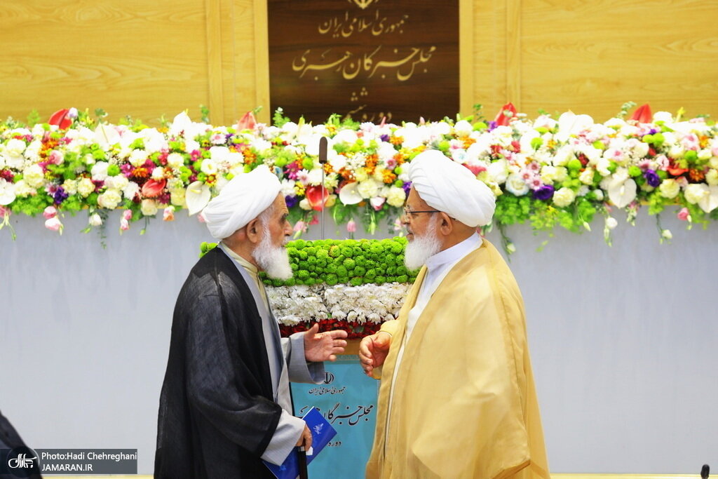 تصاویری از گعده‌های اعضای خبرگان در حاشیه اجلاسیه سوم/ گپ و گفت احمد خاتمی با علمای اهل سنت