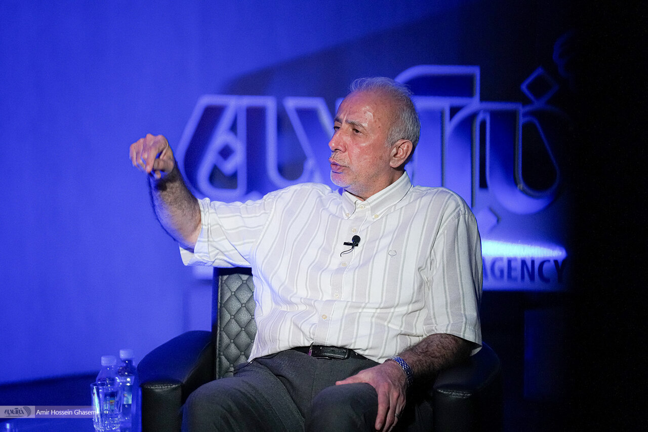 تکرار تاریخ یا فصل تازه؛ ایران و آمریکا؛ از بازرگان تا پزشکیان/ فواد ایزدی: جلیلی هم بود مذاکره می شد/ متقی: مذاکره، به اراده رئیس جمهور نیست