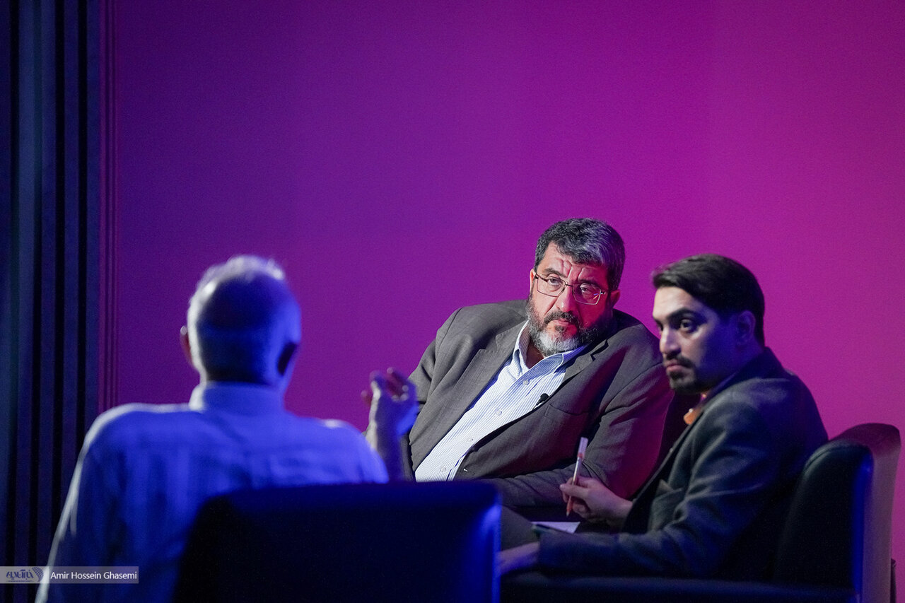 تکرار تاریخ یا فصل تازه؛ ایران و آمریکا؛ از بازرگان تا پزشکیان/ فواد ایزدی: جلیلی هم بود مذاکره می شد/ متقی: مذاکره، به اراده رئیس جمهور نیست