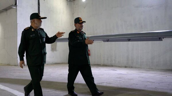 تصاویری از یک آشیانه زیرزمینی و سری پهپادی نیروی دریایی سپاه