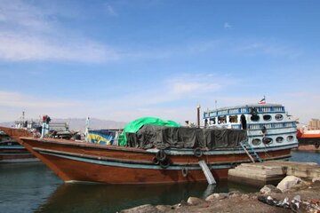 بیش از  ۱۰میلیارد تومان کالای قاچاق در آب‌های میناب کشف شد