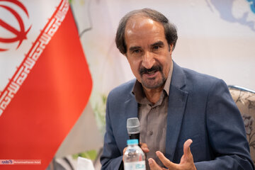 نشست «روسیه در عصر پوتین» و رونمایی از دو کتاب عباس ملکی در نمایشگاه کتاب