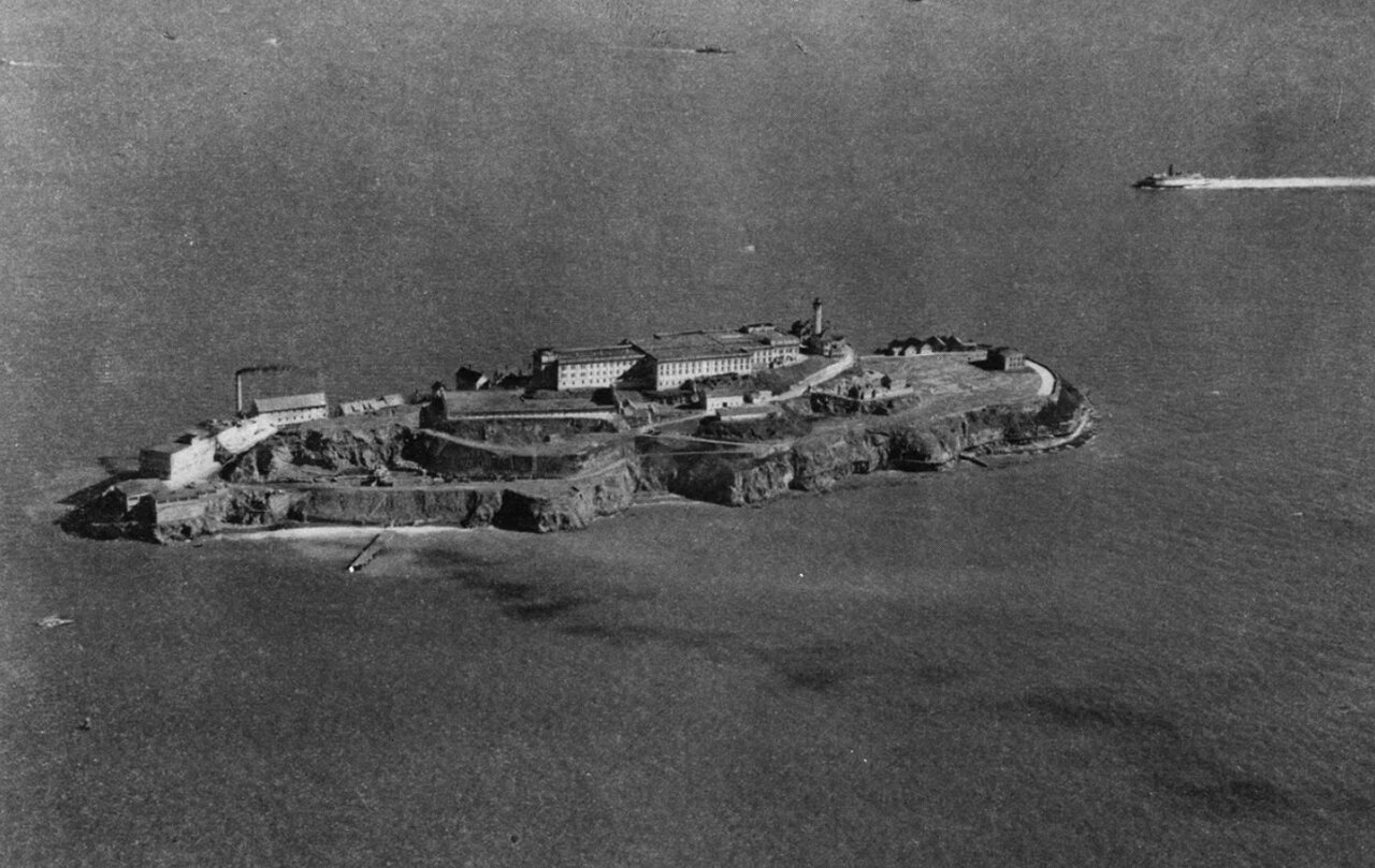 راز فرار از آلکاتراز: آیا زندانیان سال ۱۹۶۲ زنده ماندند؟