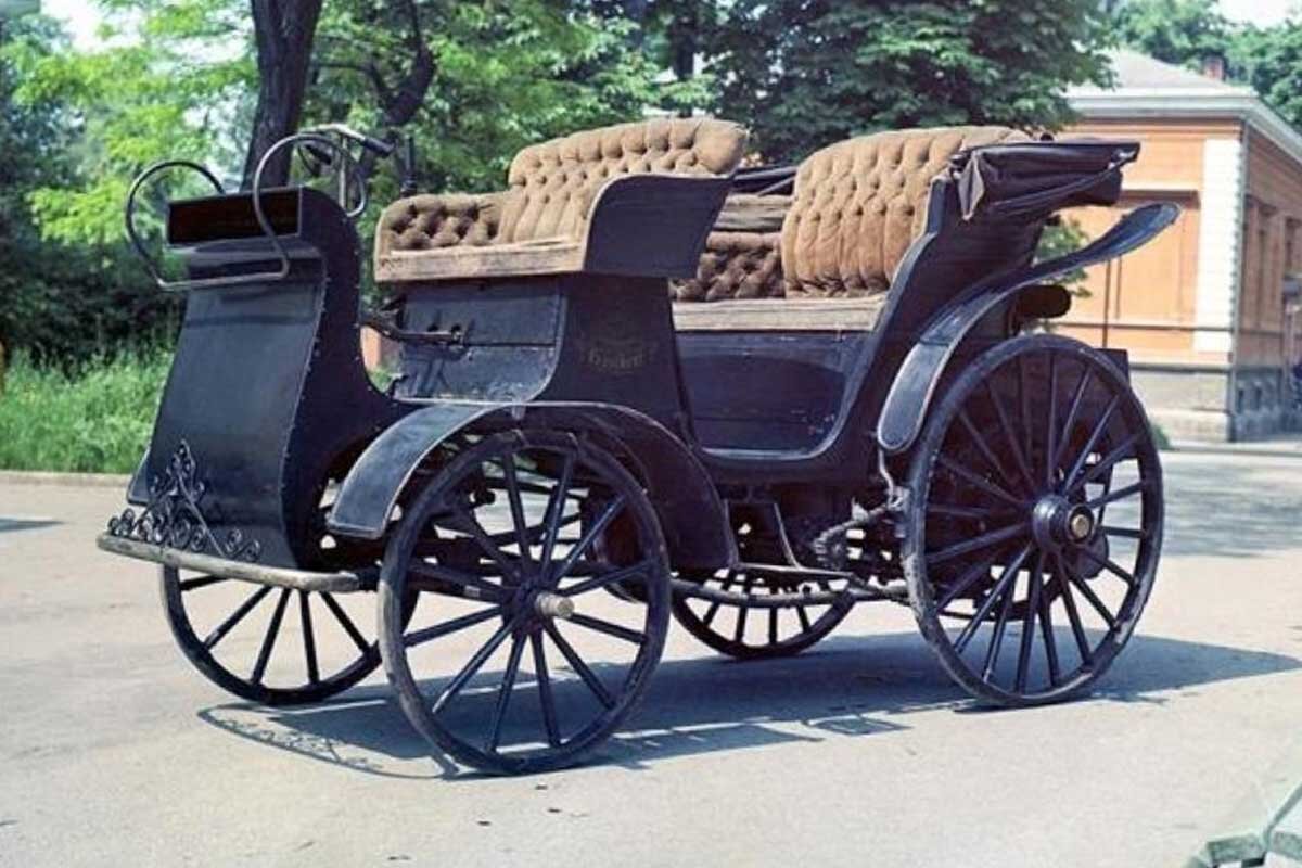 قدیمیترین خودروسازان جهان، از پژو و رنو تا بنز و کادیلاک