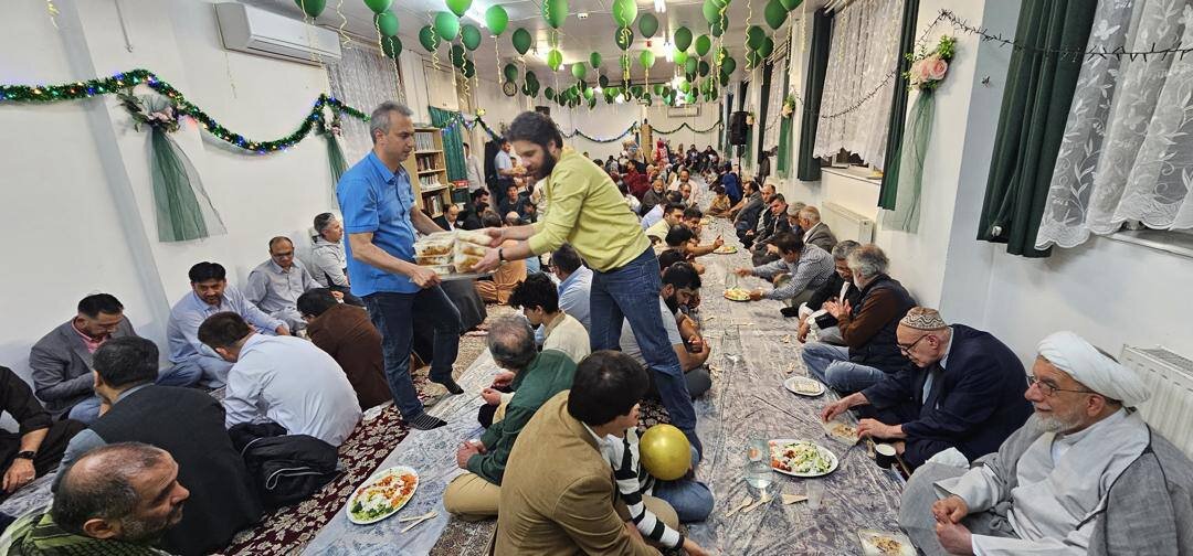 برگزاری جشن باشکو ولادت امام رضا توسط ایرانیان مقیم انگلستان +تصاویر