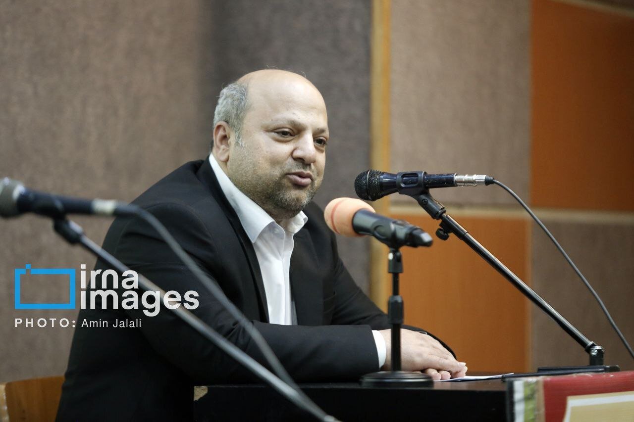 رونمایی از مجموعه کتاب‌های «سرک» با حضور معاون وزیر فرهنگ 