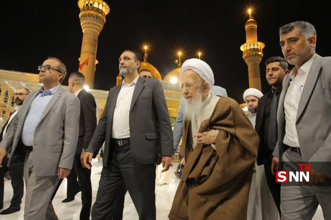 تصاویری خاص از اشک ریختن آیت الله جوادی آملی در حرم کاظمین