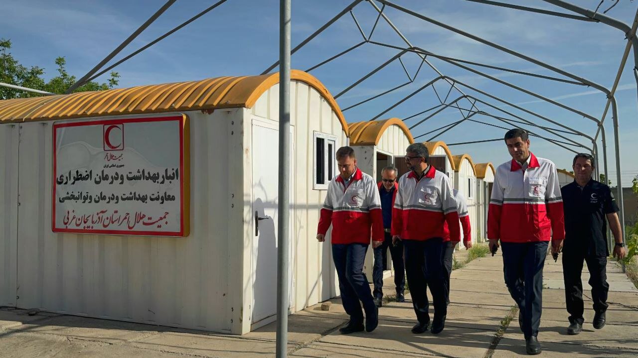 رییس سازمان داوطلبان کشور، پروژه‌های عمرانی هلال‌احمر آذربایجان‌غربی را افتتاح کرد