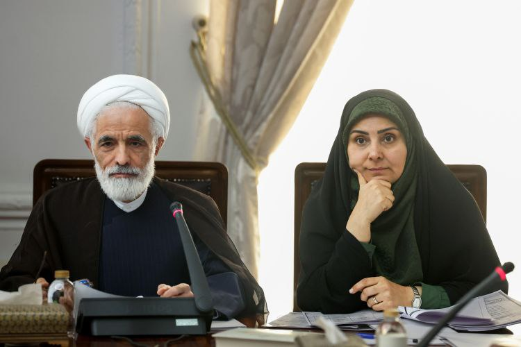 این وزیر دولت چهاردهم در آستانه استیضاح است+عکس