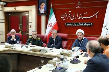 بزرگداشت شهدای خدمت وظیفه‌ همگانی است