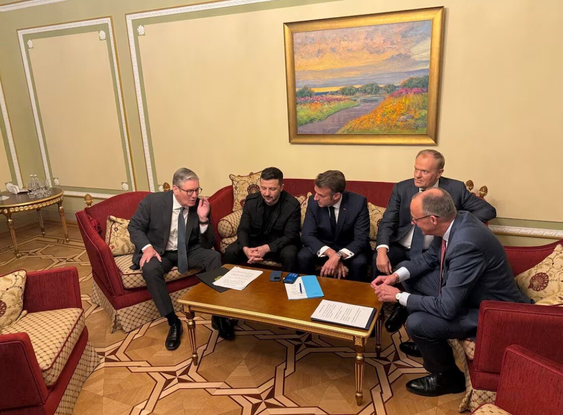 اتحاد ترامپ و اروپا در کاربرد سلاح های دور برد علیه روسیه/بازی جنگ به نفع اوکراین تغییر خواهد کرد؟