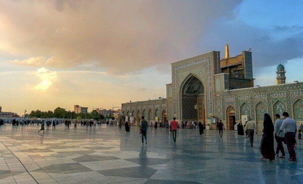 بلیط اتوبوس مشهد - تهران؛ آیا قیمت بلیط در ساعات مختلف متفاوت است؟