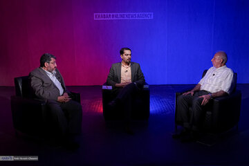 مذاکره ایران و آمریکا؛ از بازرگان تا پزشکیان/ فواد ایزدی: سعید جلیلی هم بود مذاکره می شد/ متقی: ایران باید خود را برای بدترین وضعیت آماده کند مذاکره ایران و آمریکا؛ از بازرگان تا پزشکیان/ فواد ایزدی: سعید جلیلی هم بود مذاکره می شد/ متقی: ایران باید خود را برای بدترین وضعیت آماده کند