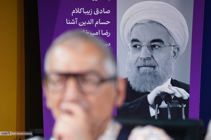 صادق زیباکلام، رضا امیرخانی و حسام آشنا در مراسم کتاب « در مَعیت پرزیدنت»