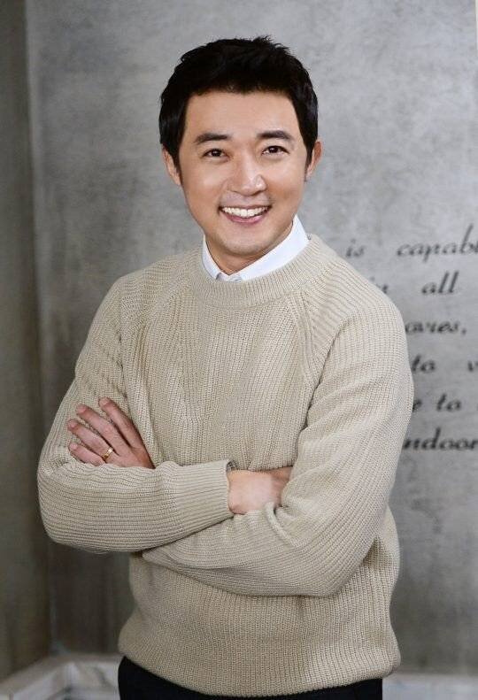 «جائه ووک»؛ زندگی و کارهای خواننده کرهای / عکس