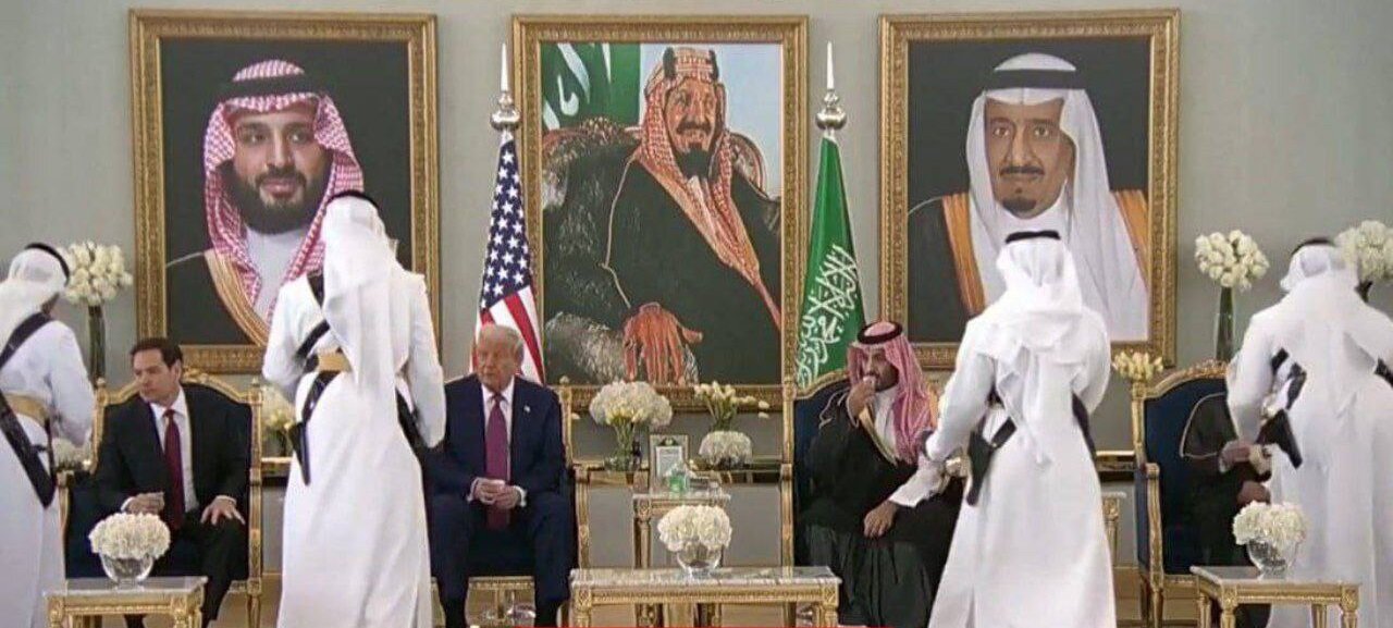 حرکت جنجالی ترامپ در بدو ورود به عربستان!