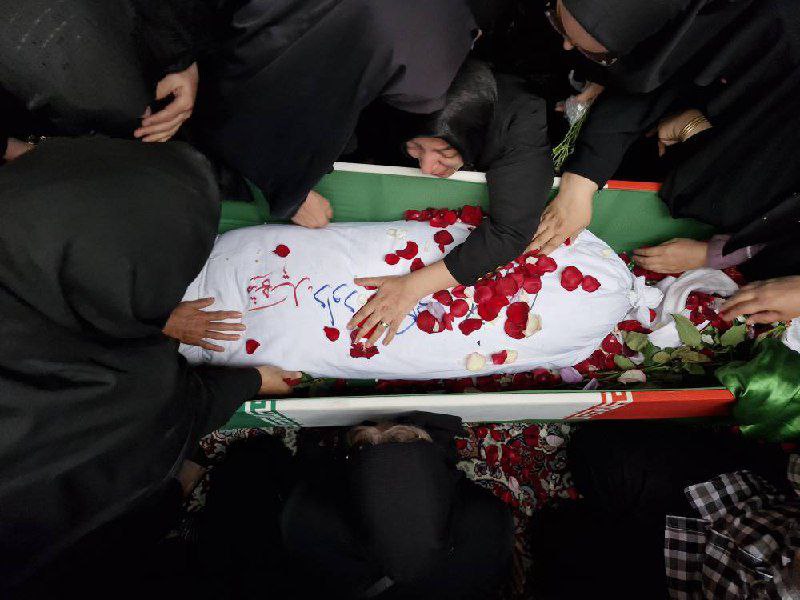 شهیدی که بعد از ۳۶ سال شناسایی شد/ تصاویری از مراسم وداع با پیکر شهید ۲۰ ساله دفاع مقدس