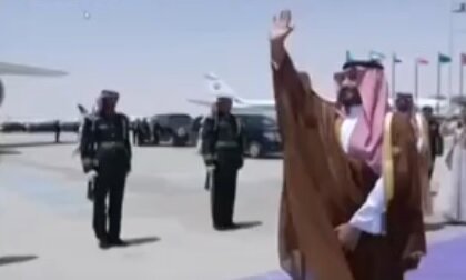 شیوه خداحافظی ترامپ از بنسلمان هم سوژه شد
